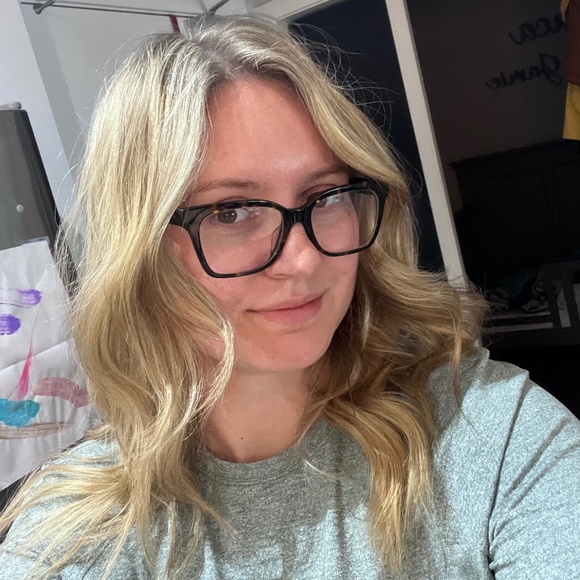 Meet the Posher Other - Meet your Posher, Kelsey